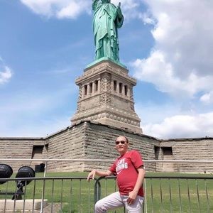 Meet your Posher, Nhan